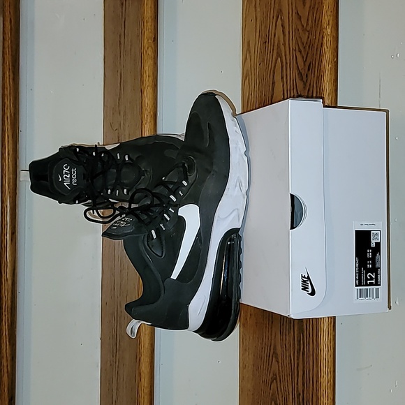 Nike Other - Nike Airmax 270 React
